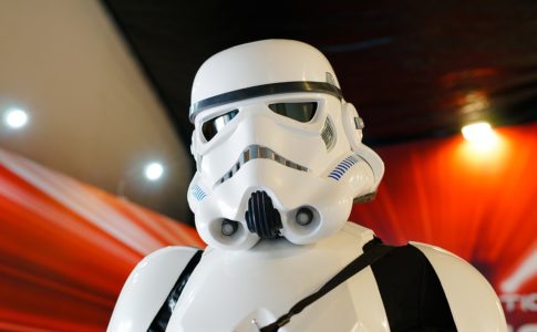 【スターウォーズ／フォースの覚醒】オープニングのメッセージとは？クロール全文の日本語訳も紹介