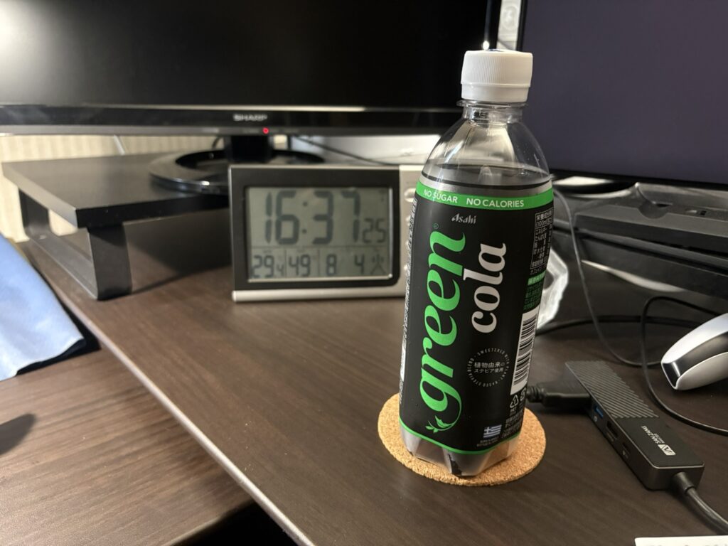 実際に買って飲んだアサヒ飲料「green cola」の画像